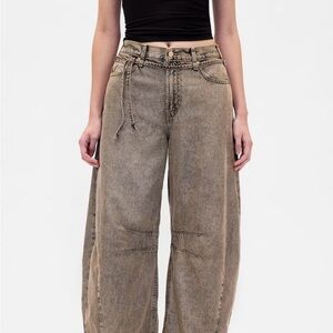 GAP High-Rise Brown Barrel Denim Pants